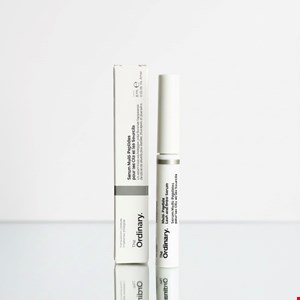 سرم تقویت‌کننده مژه و ابرو اوردینری (The Ordinary Multi-Peptide Lash and Brow Serum)